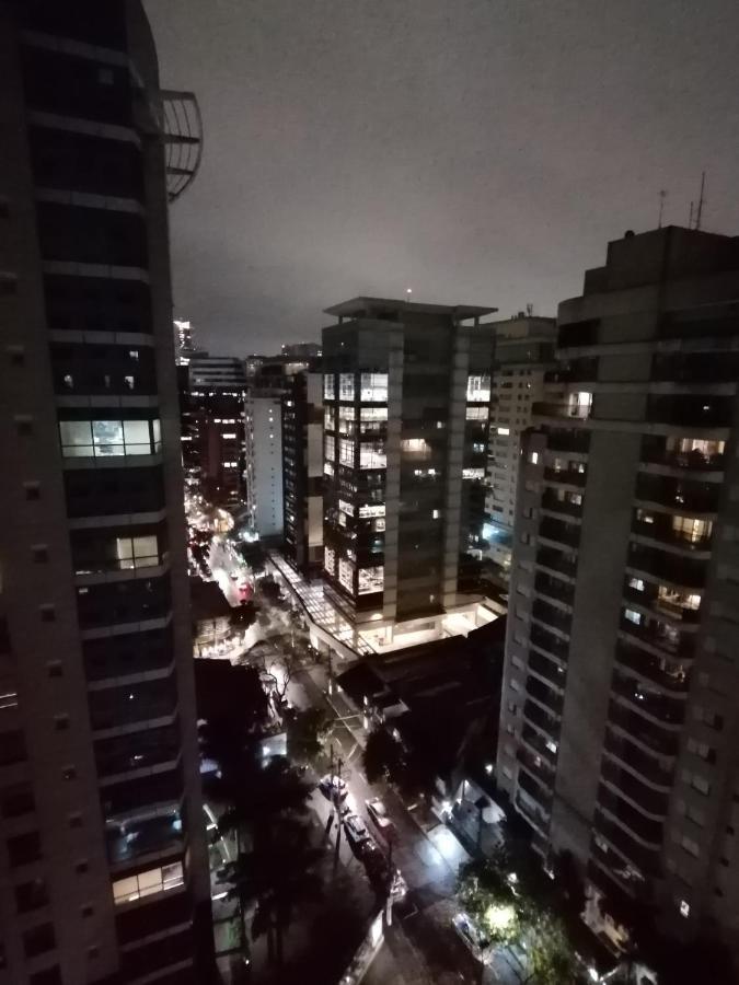 Flat The World Na Gomes Apartamento